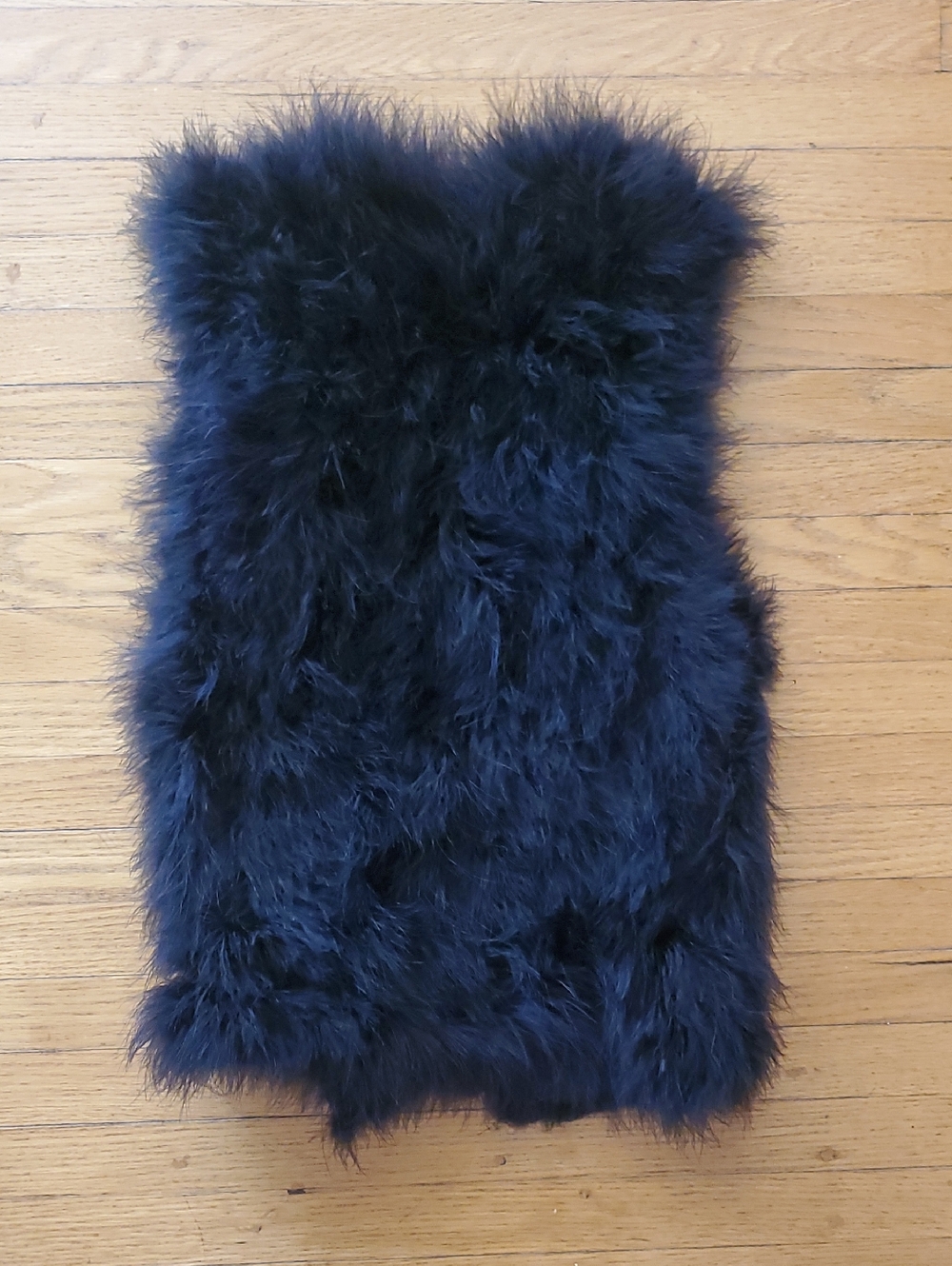 Club Monaco Marabou Feather Beautiful Black Vest - Picture 4 of 6